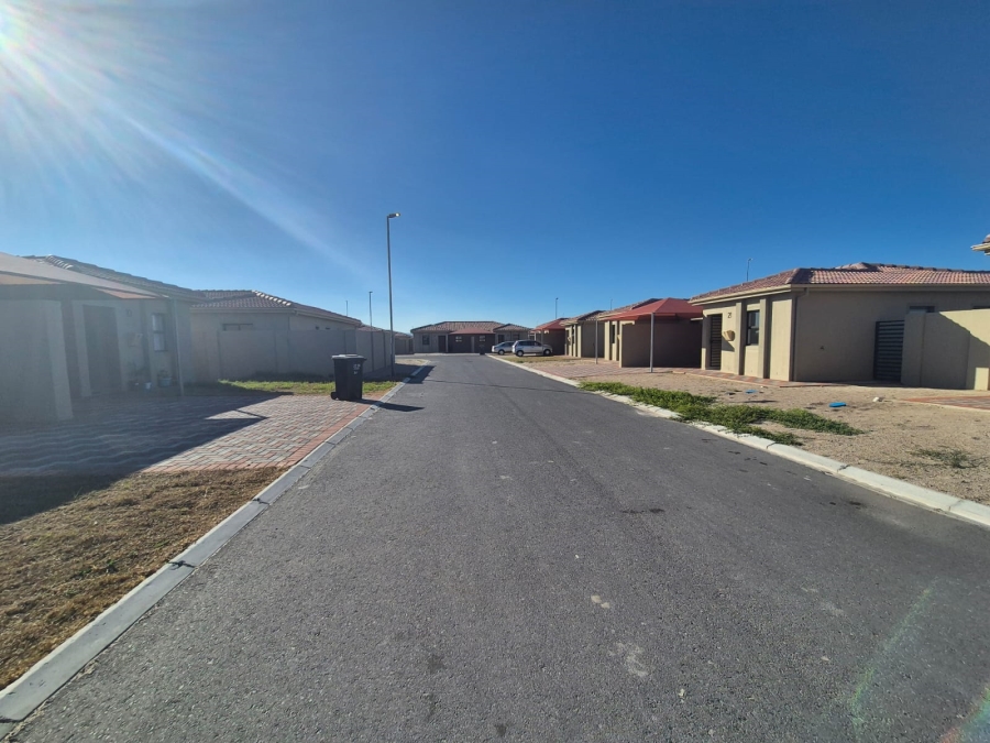 To Let 3 Bedroom Property for Rent in Stellendale Western Cape